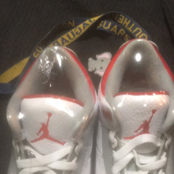 Fire Red 3s main image 6